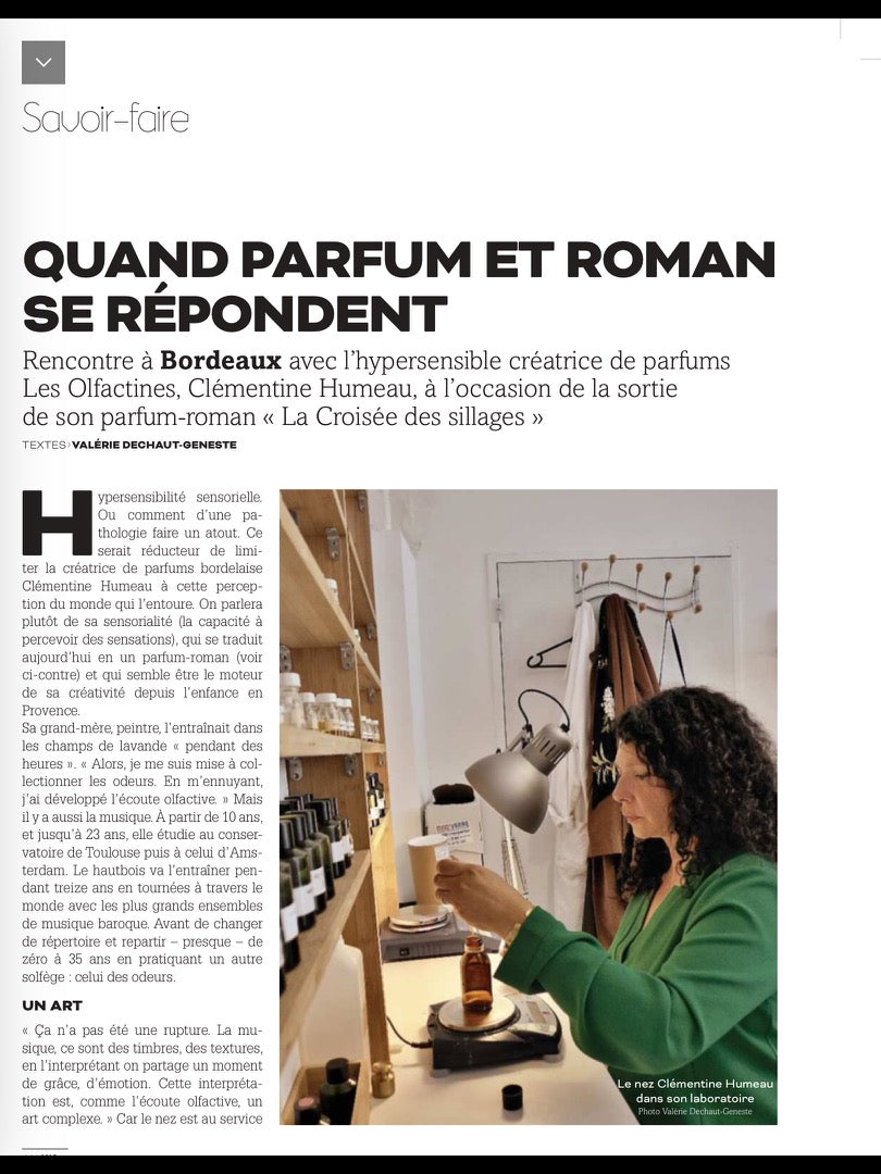 Clémentine Humeau à la pesée d'un parfum 